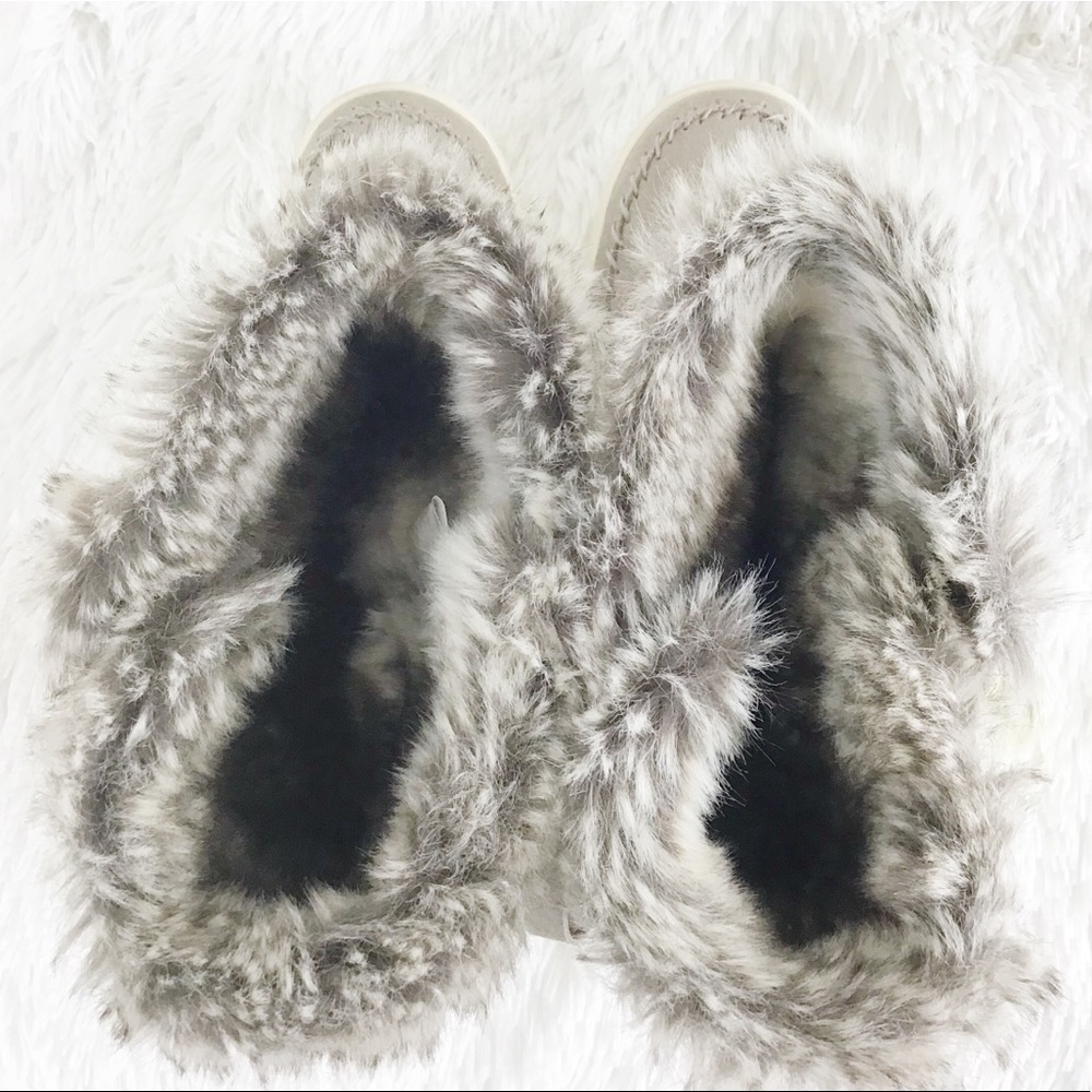 NWT, Toms taupe suede fur Vista boots - Picture 6 of 8